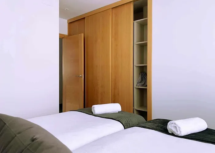 Ramon Y Cajal Suites De Luxe