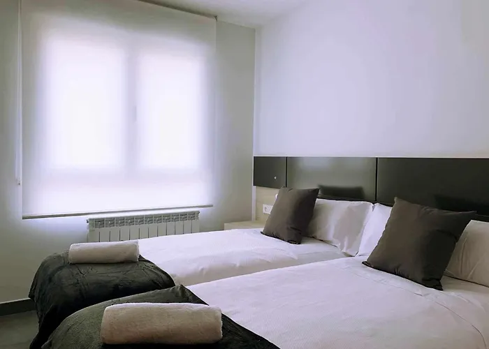 Ramon Y Cajal Suites De Luxe