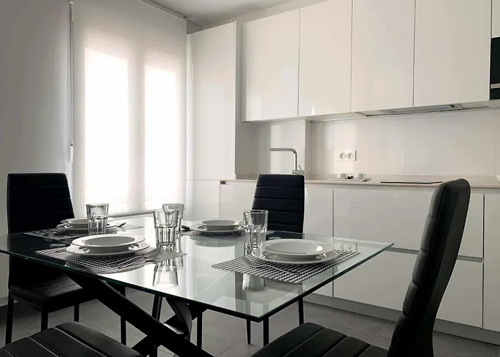 Ramon Y Cajal Suites De Luxe
